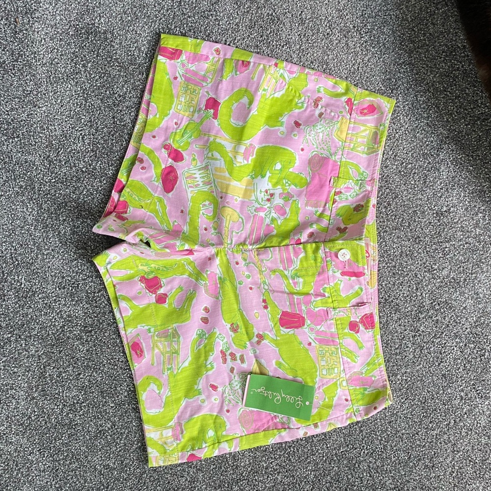 NWT. Rare Original Lilly Pulitzer Crocodile Shorts.